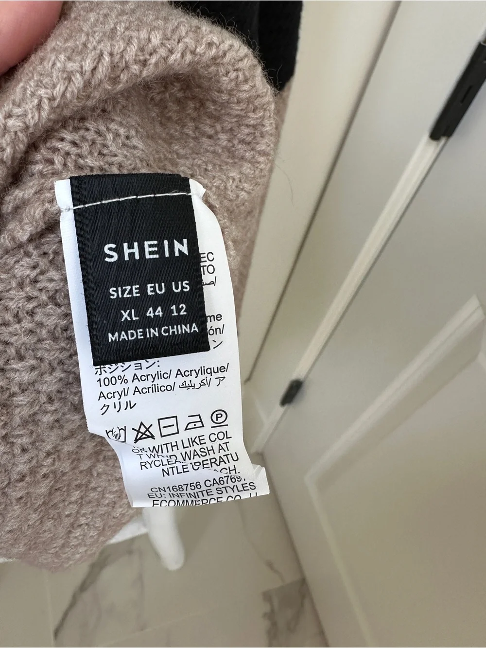 SHEIN Black and Beige Colorblock Crewneck Sweater XL